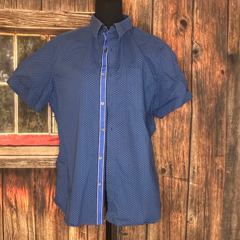 NWOT Banana Republic Button Down Short Sleeve Fitted Dress Shirt
